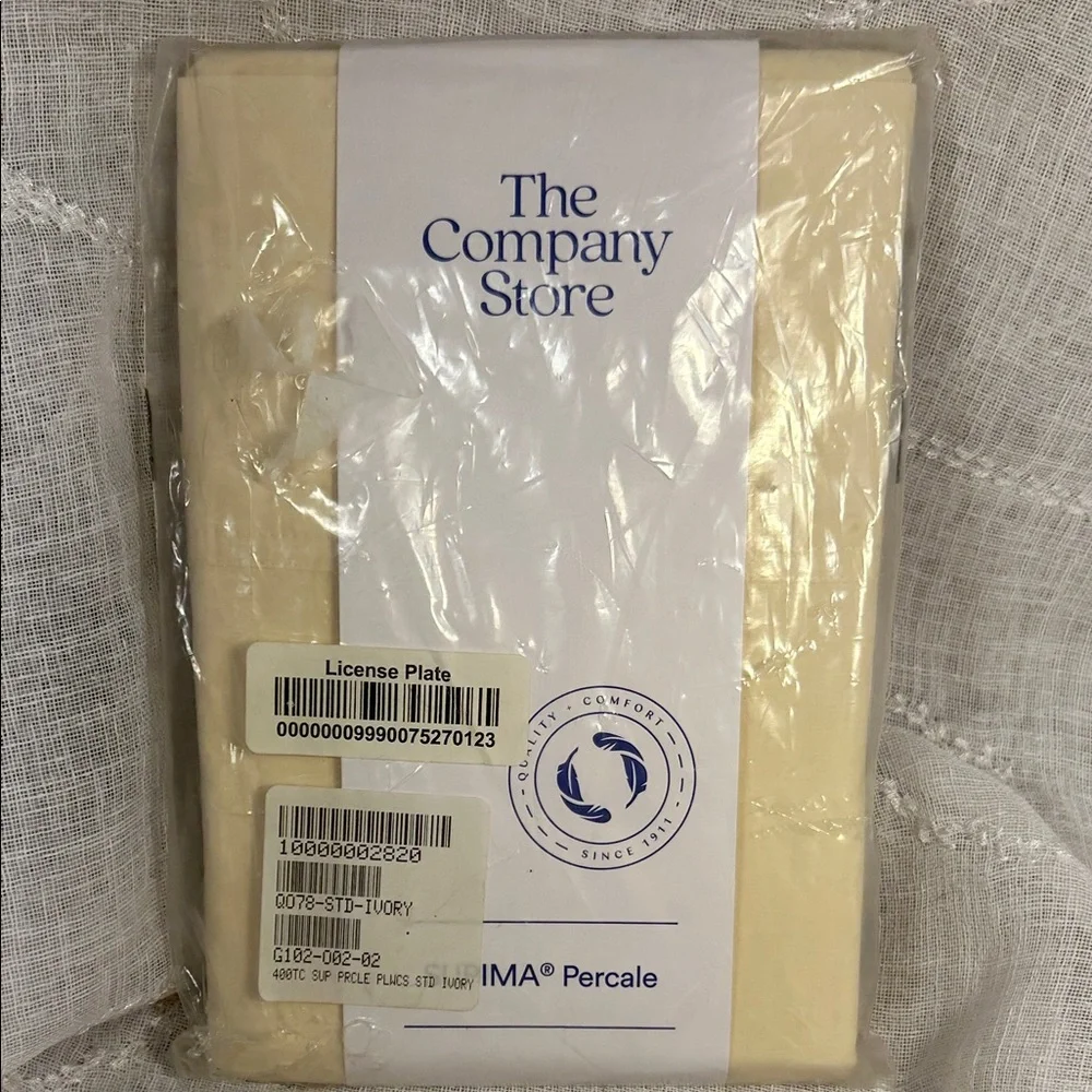 NWT The Company Store standard pillowcase